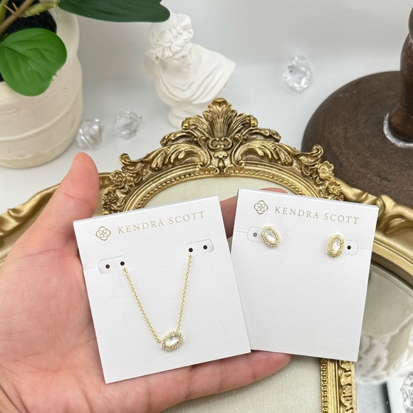 Kendra Scott Jewelry - Kendra Scott Elisa Necklace & Ellie Stud Earrings Set – Gold & Ivory